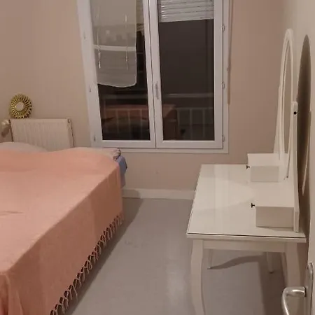 Apparemment Meuble Au Centre-ville Апартаменты *