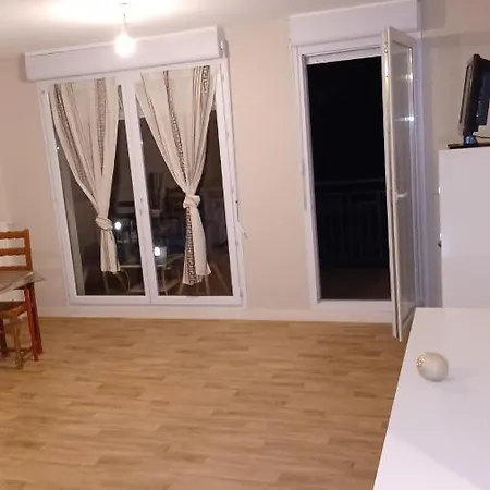 Apparemment Meuble Au Centre-ville Клермон-Ферран