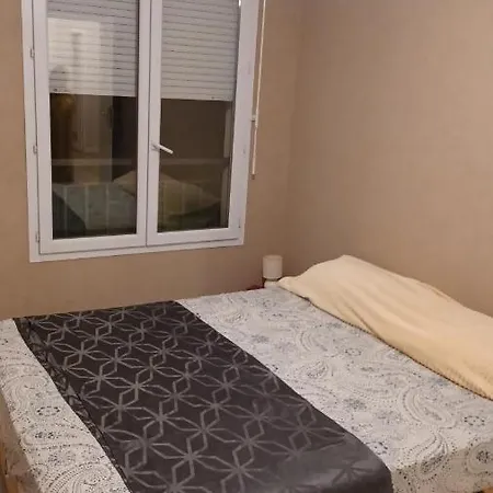 Apparemment Meuble Au Centre-ville Апартаменты